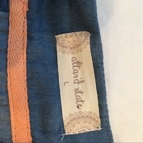 NWT altar’d state Chambray Blouse - Picture 5 of 5